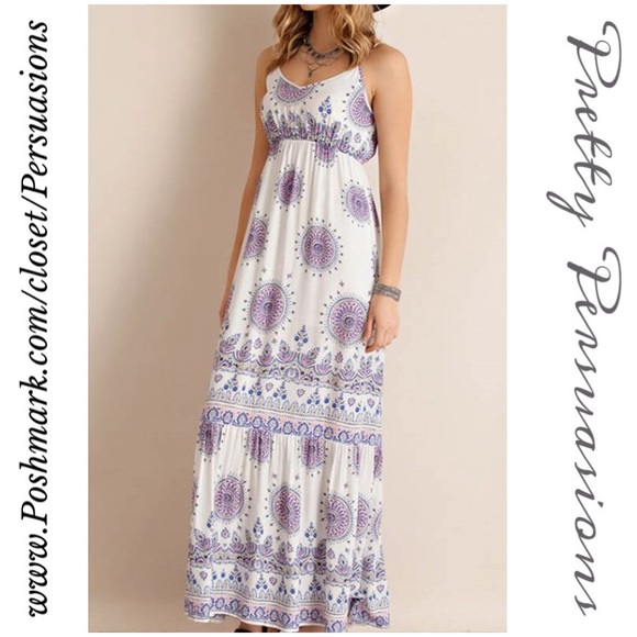SOLD 🌻 NWT Boho Medallion Print Maxi Dress - Picture 2 of 4