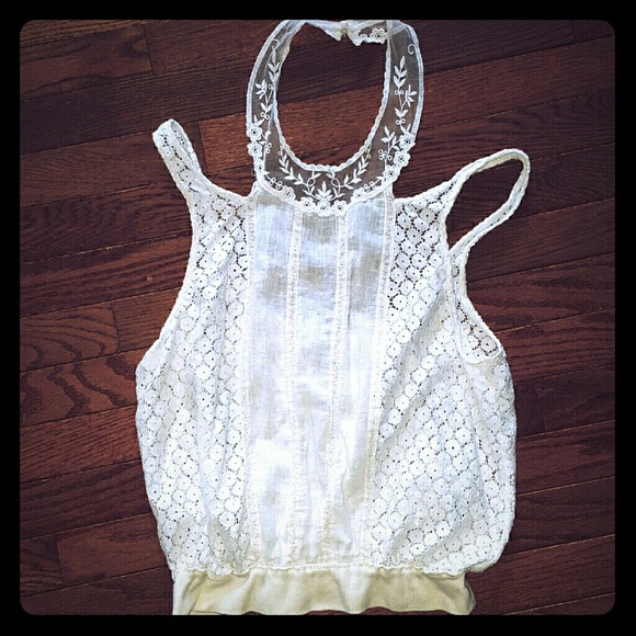 DELICATE WHITE LACE TANK WITH LACE NECK