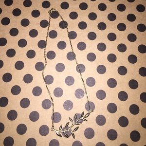 Pacsun Short Vine Necklace