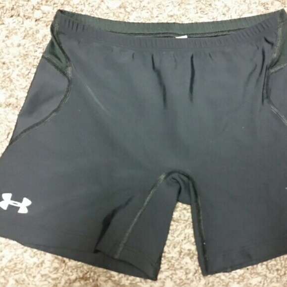 Underarmour Spandex Shorts-Med