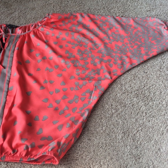 Express flowy top - Picture 2 of 4