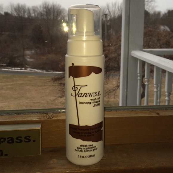 Tanwise light bronzing mousse