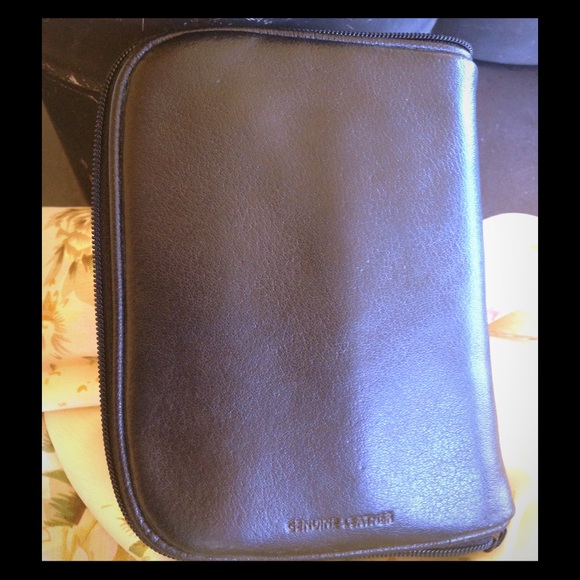 Unique Genuine Leather jewelry bag! 😍