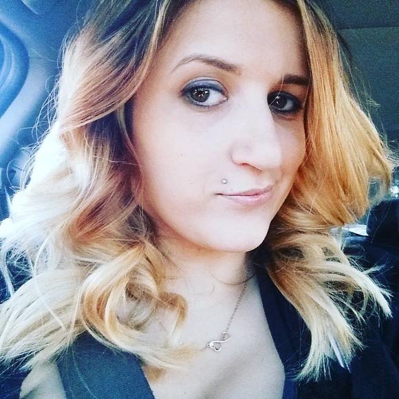 Meet your Posher, Cherie