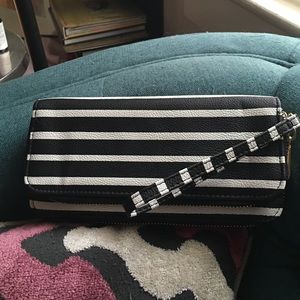 Black + White striped wallet w/detachable wristlet