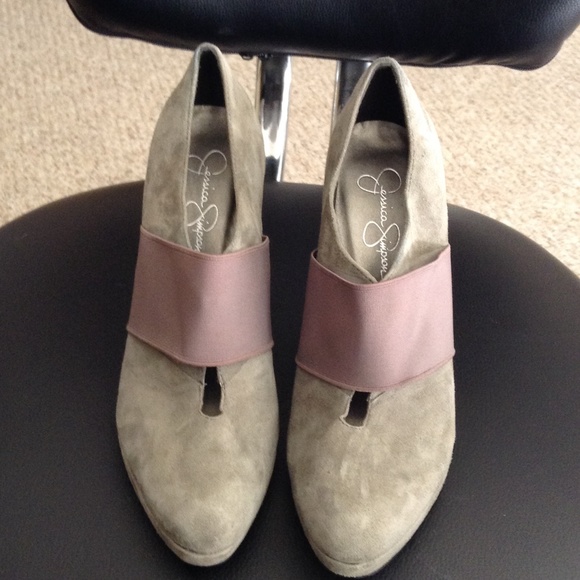 Suede gray heels