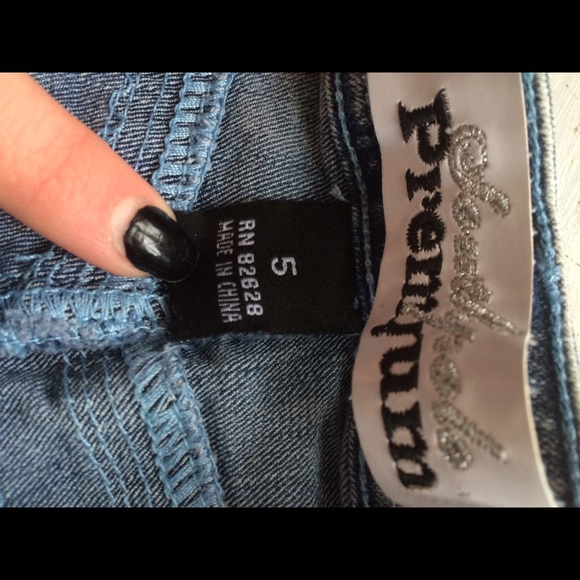 Short Shorts - Picture 3 of 3