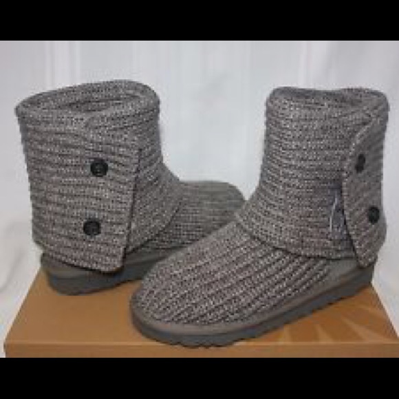 Grey uggs💕😍