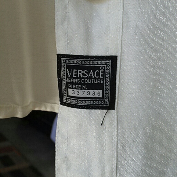 Blouse - Picture 2 of 3