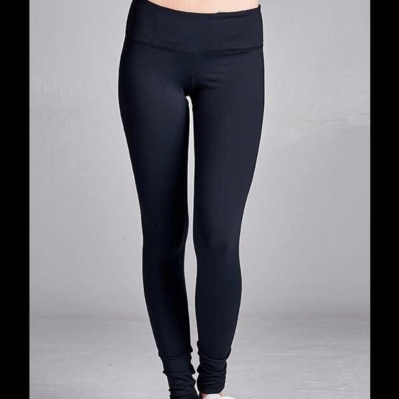 🆕Love Lulu Black Yoga Leggings - Picture 2 of 4