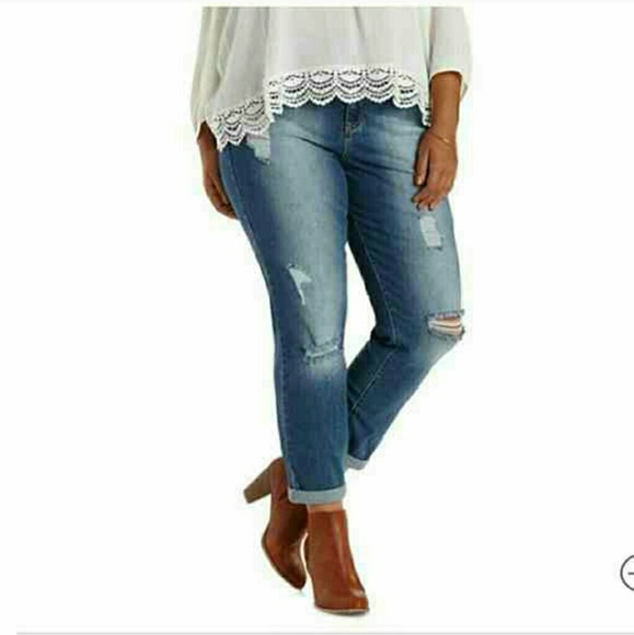 Boyfriend Distressed Jeans