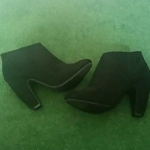 Black suede type ankle boots with inside zipper