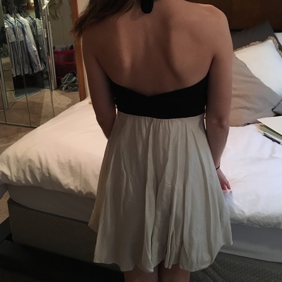 Dress - Picture 3 of 3