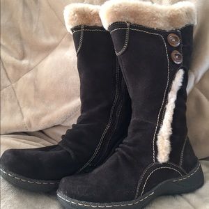 Brand new Bare Trap Suede boots with faux fur trim