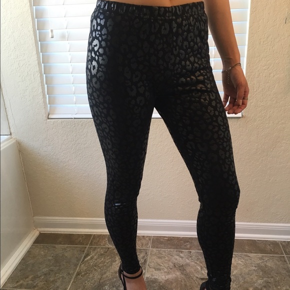 🙅🏽 SOLD🙅🏽 - Picture 3 of 4