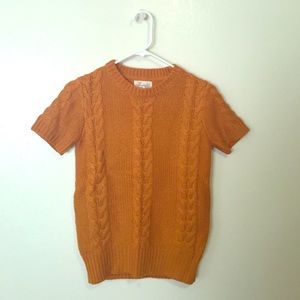 Short sleeve sweater top!