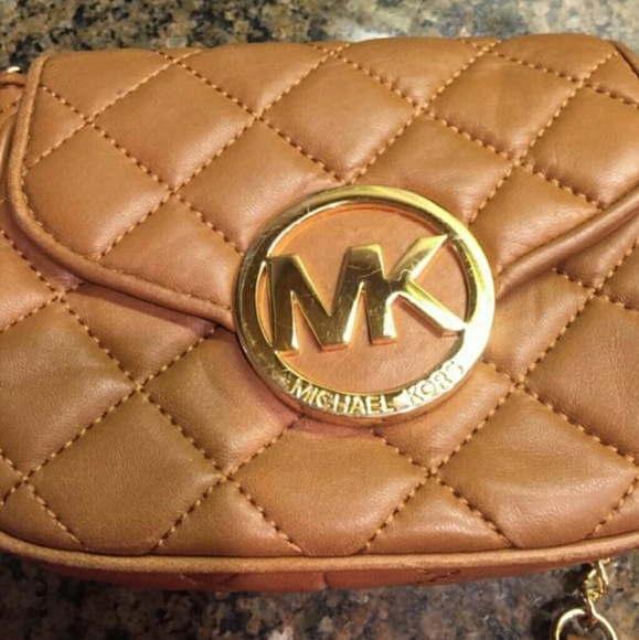 Michael kors crossbody bag