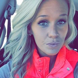 Meet your Posher, Jenna