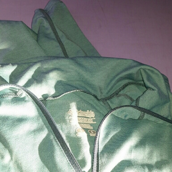 Columbia titanium 1/4 zip