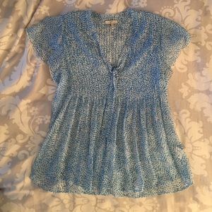 Short sleeved blouse