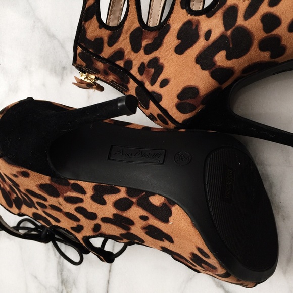 Leopard Laced Up Heels - Sz 6 - Picture 2 of 4