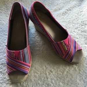 Toms Wedges