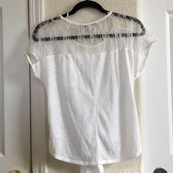 Cute blouse - Picture 2 of 3
