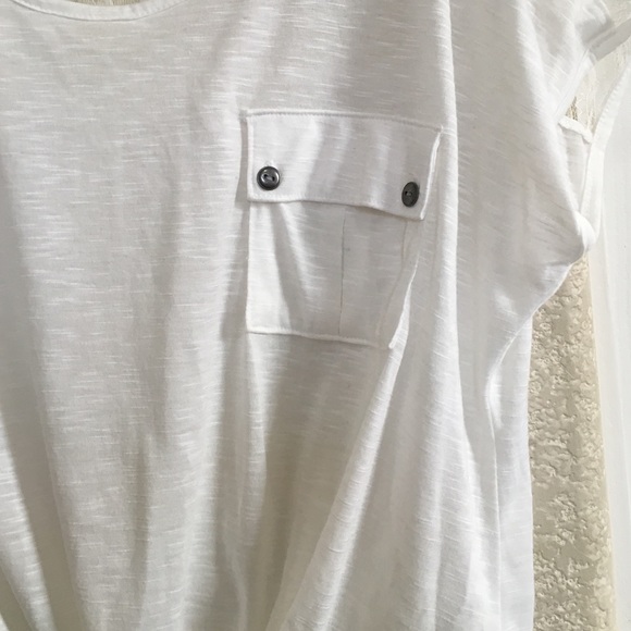 Cute blouse - Picture 3 of 3