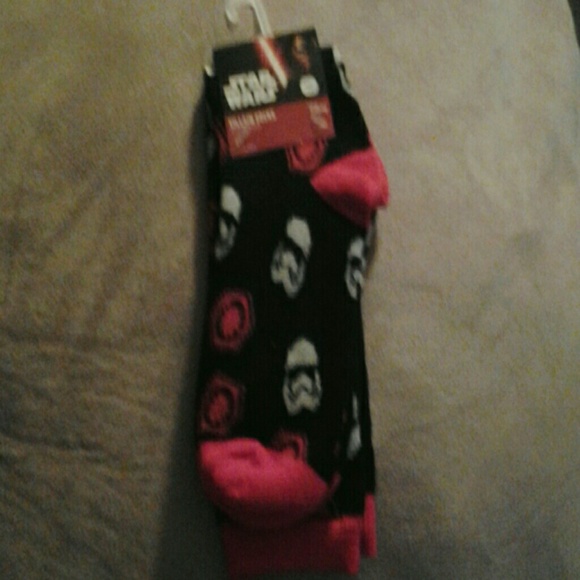 Final Price.   Star  Wars  Adult  Crew Socks. - Picture 2 of 2