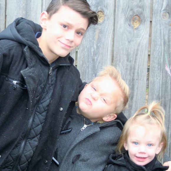 Meet your Posher, Jade - Picture 1 of 1