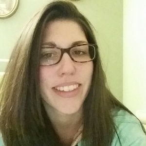 Meet your Posher, Cassandra