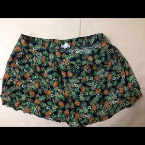 PINEAPPLE SHORTS