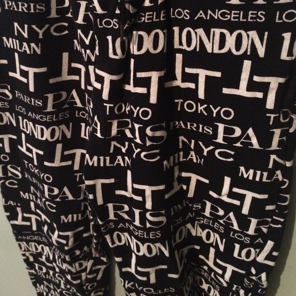 Joggers - Picture 2 of 3