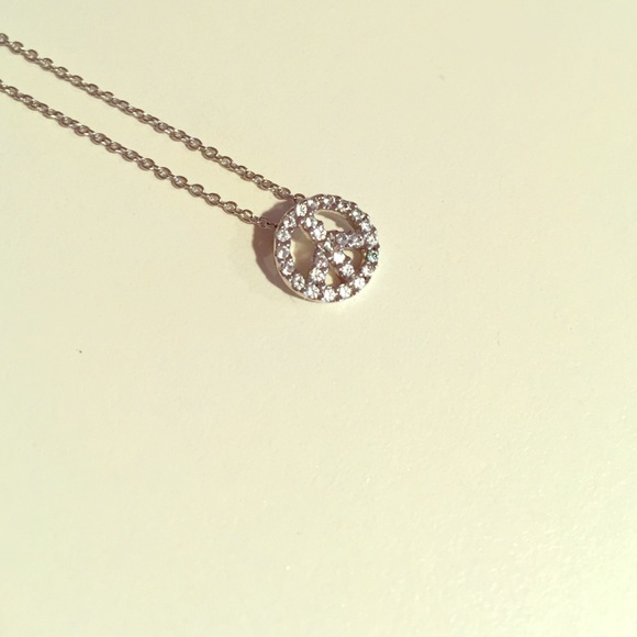 DIAMOND PEACE SIGN NECKLACE