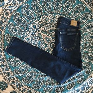 American Eagle dark rinse jegging skinny jeans
