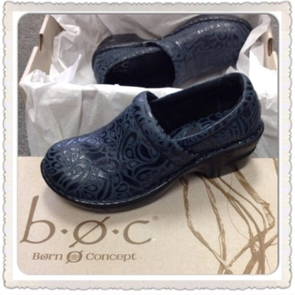 🌹FINAL PRICE🌹b.o.c. Leather Navy Clog - Picture 2 of 2