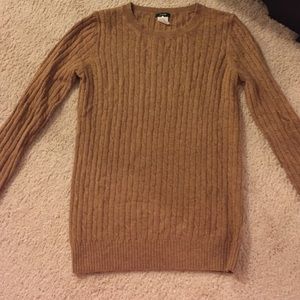 Jcrew cable knit sweater. Size XS