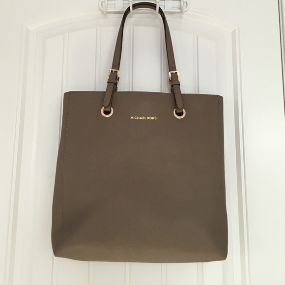 MICHAEL KORS LARGE TOTE