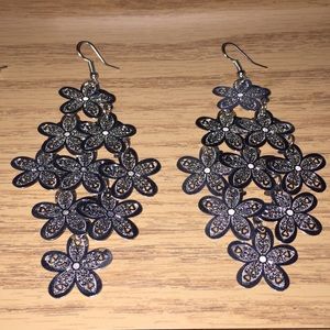 Dangling Silver Flower Earrings