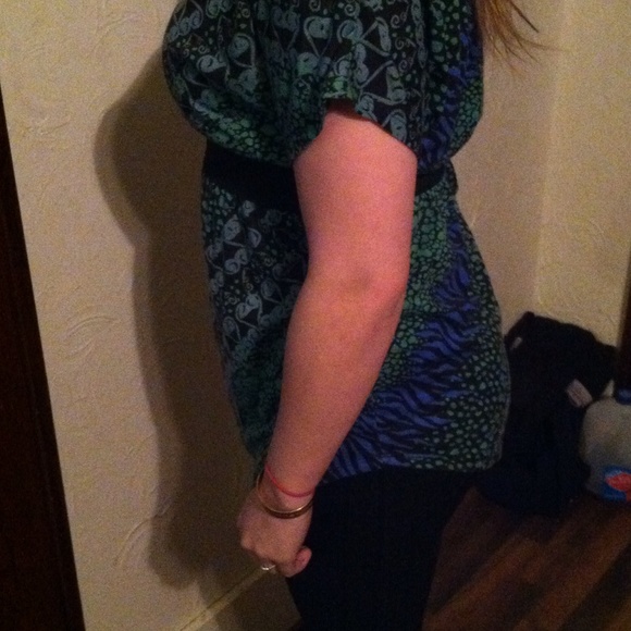 Women's top - Picture 2 of 2