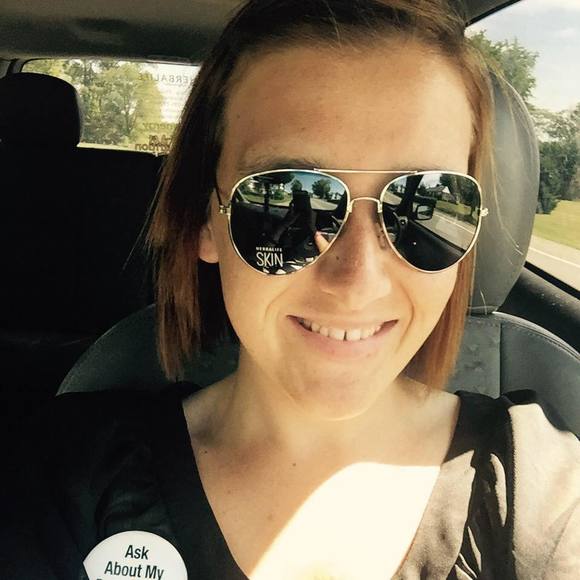 Meet your Posher, Tiffany