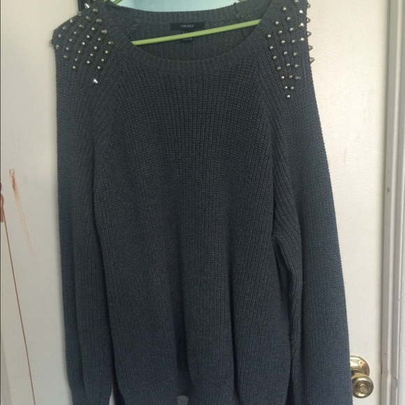 Baggy sweater - Picture 1 of 2