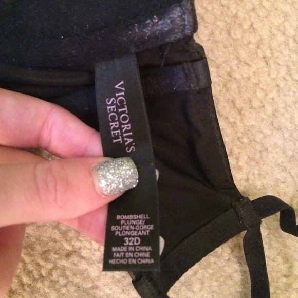 Victoria's Secret Bombshell bra - Picture 3 of 3