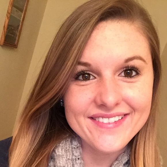 Meet your Posher, Hailey