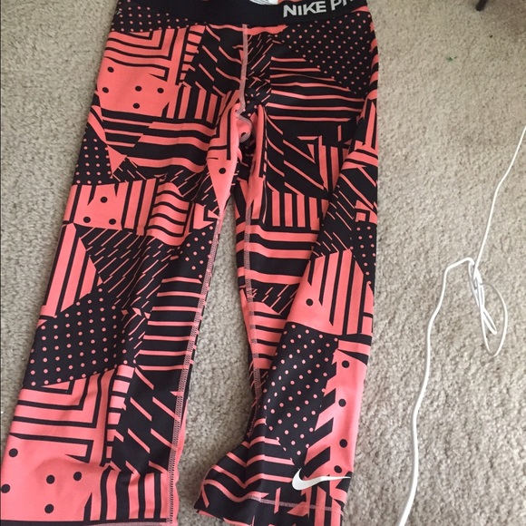 Nike Pro spandex capris