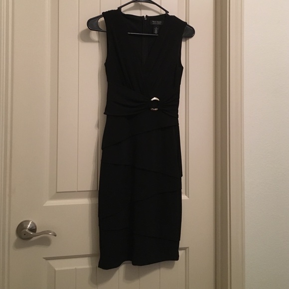 White House Black Market instantly slimming dress