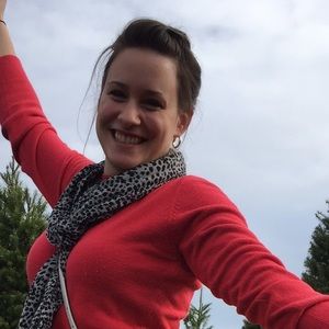 Meet your Posher, Emily