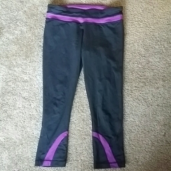 Lululemon cropped running pants