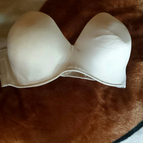 Two strapless very sturdy never worn Bras nwot