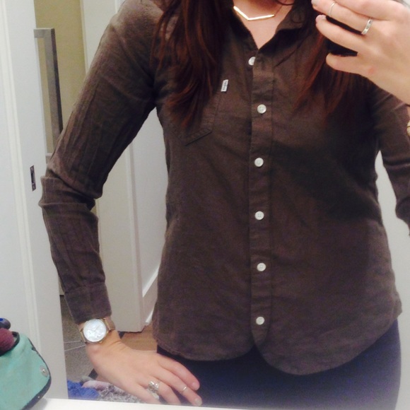 Green levis button down - Picture 2 of 3